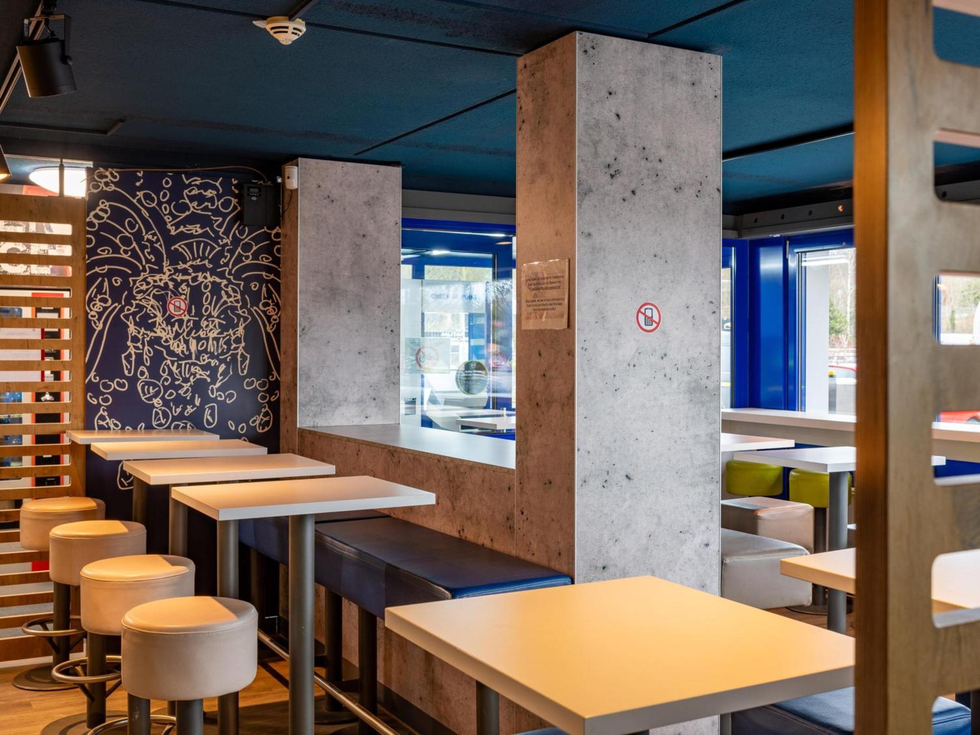 B&B Hotel Aachen-Nord Екстериор снимка