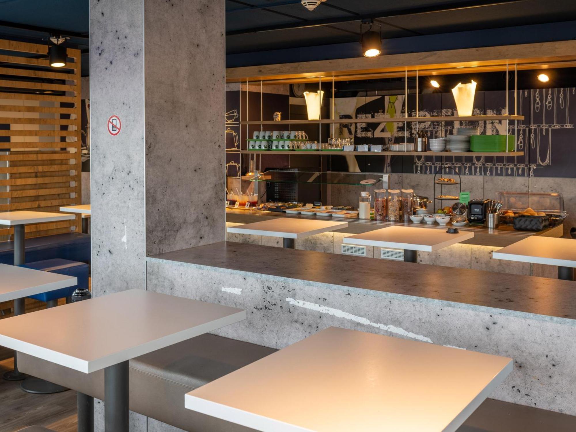B&B Hotel Aachen-Nord Екстериор снимка