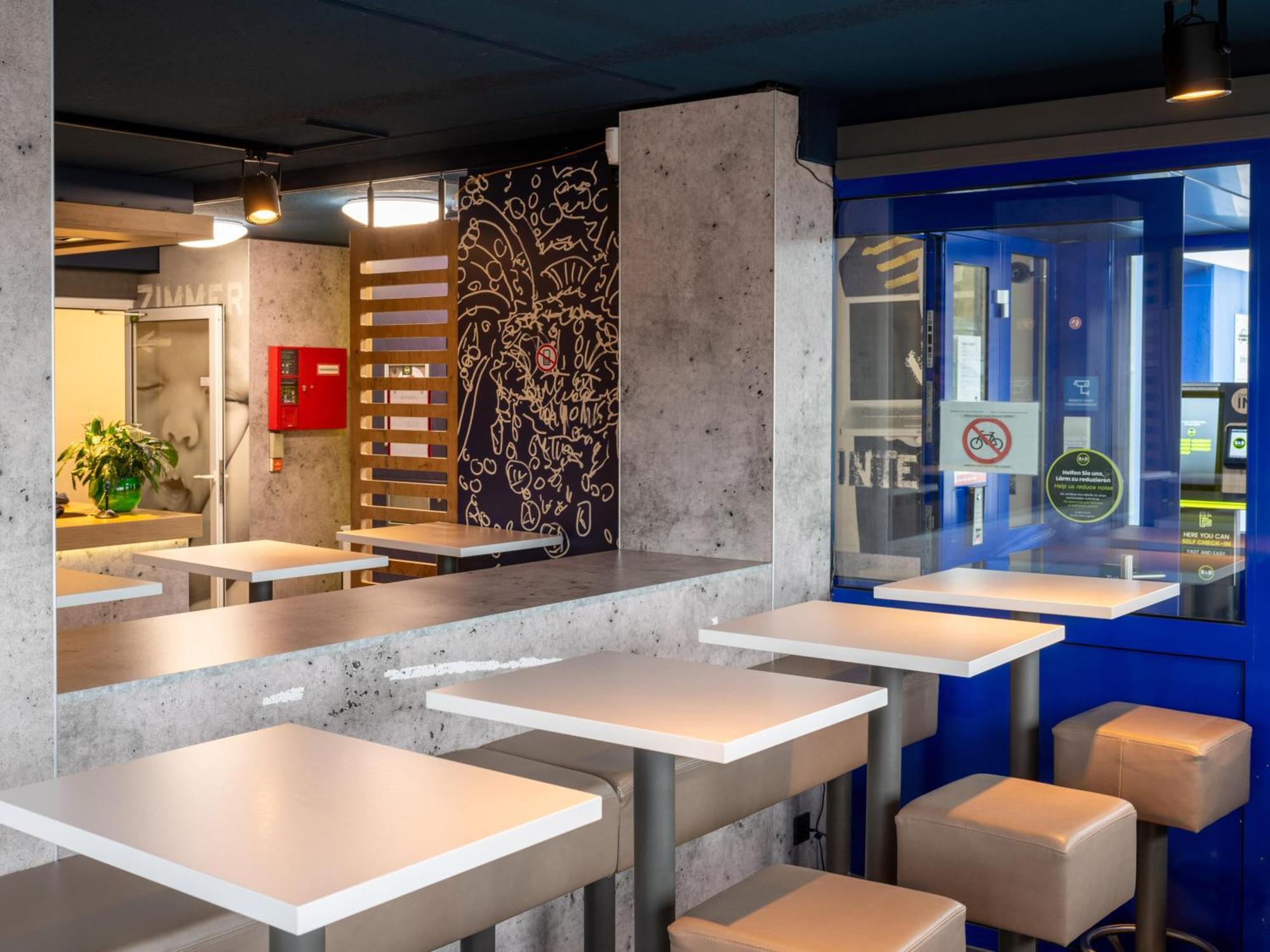 B&B Hotel Aachen-Nord Екстериор снимка